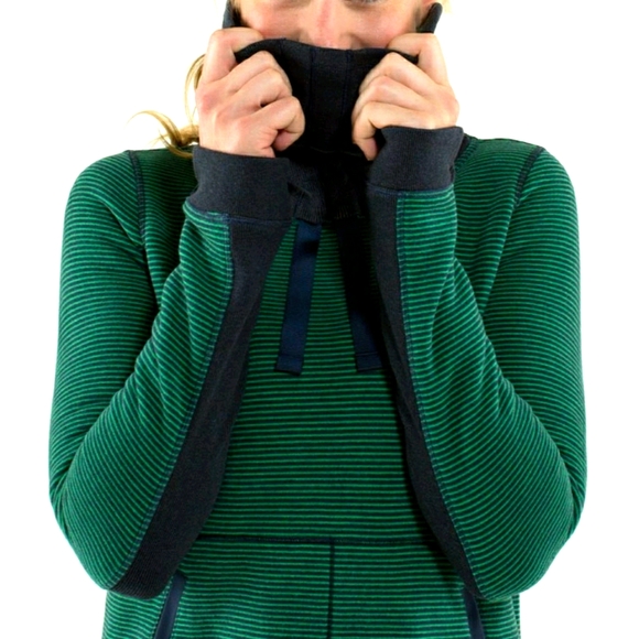 Lululemon Avenue Pullover - Picture 1 of 11